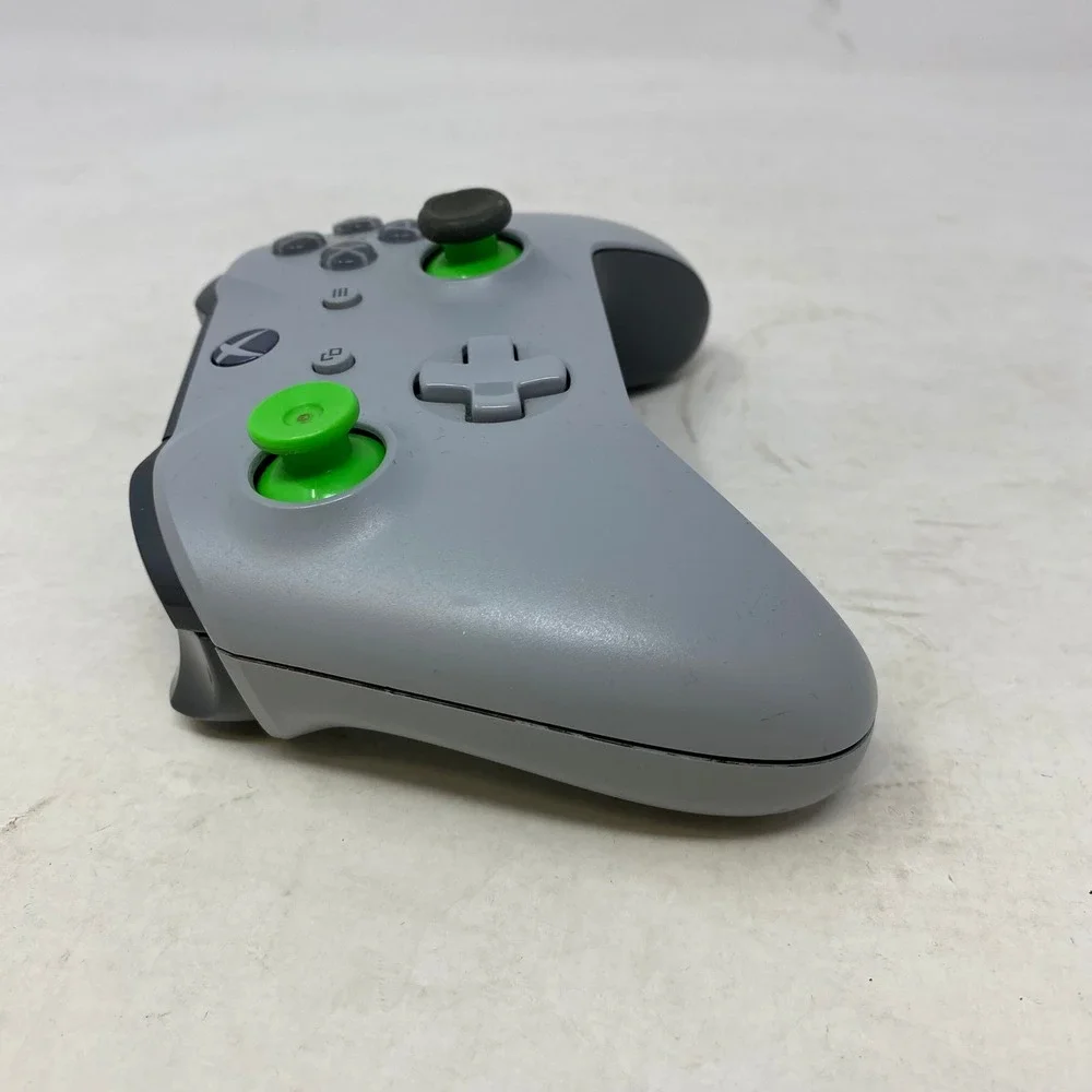 Microsoft Xbox One Wireless Controller Model 1708 Grey Green Broken‎ Left Stick